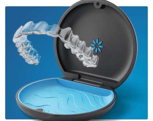 Photo-innovation-aligners-and-black-open-case